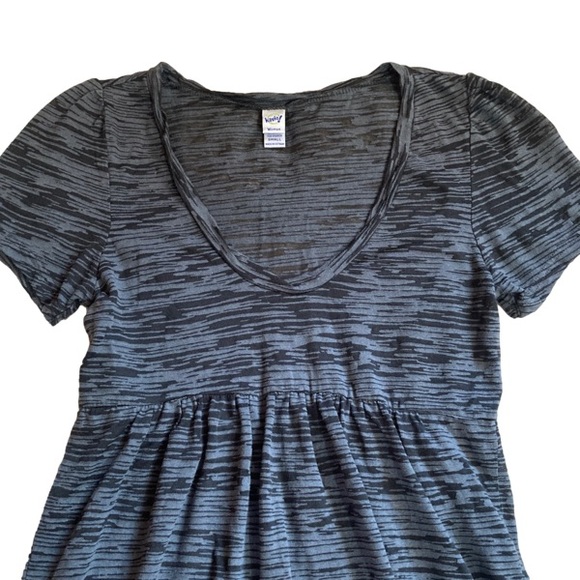 Women’s Black and Gray Scoop Neck Tunic - Size Small - Picture 2 of 5
